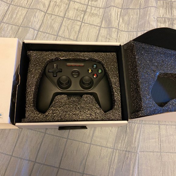 SteelSeries Nimbus wireless iphone ipad controller - Picture 7 of 10